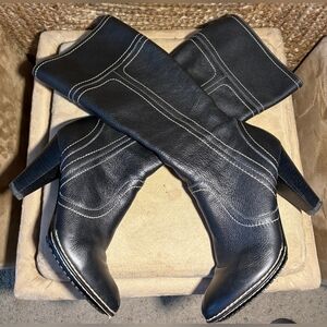 Sofft Black Pebbled Leather Zip Knee Length Boot w Stacked 4" Heel - Size 8.5